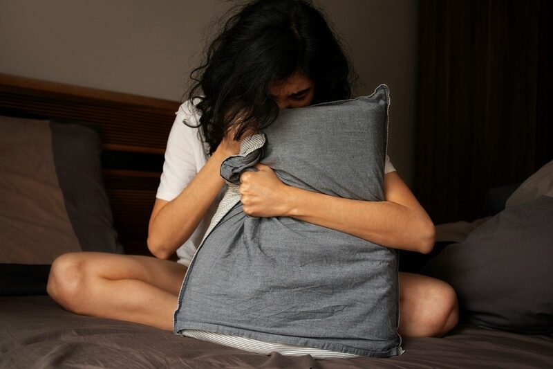 Xây dựng một không gian nhỏ cho bản thân ở trong phòng của bạn hỗ trợ cắt cơn hoảng loạn trong BPD